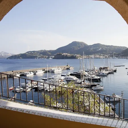 A Pinnata Hotel 4*