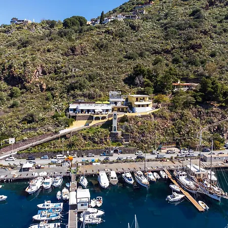 A Pinnata Hotel 4*